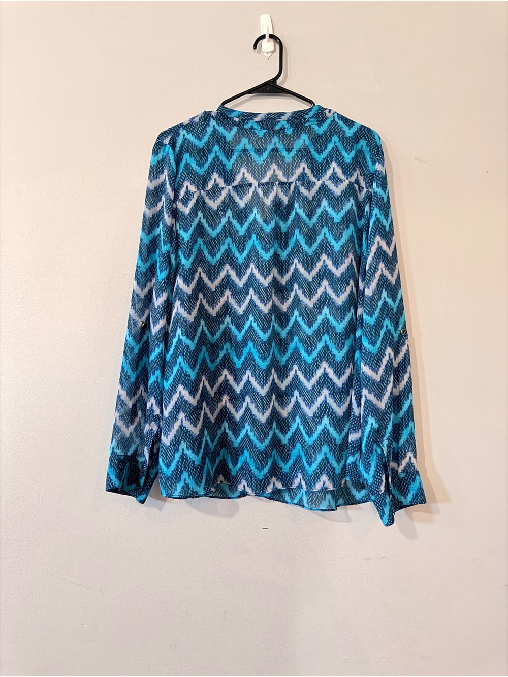a.n.a Blue Chevron Print Long Sleeve Blouse - Picture 2 of 5